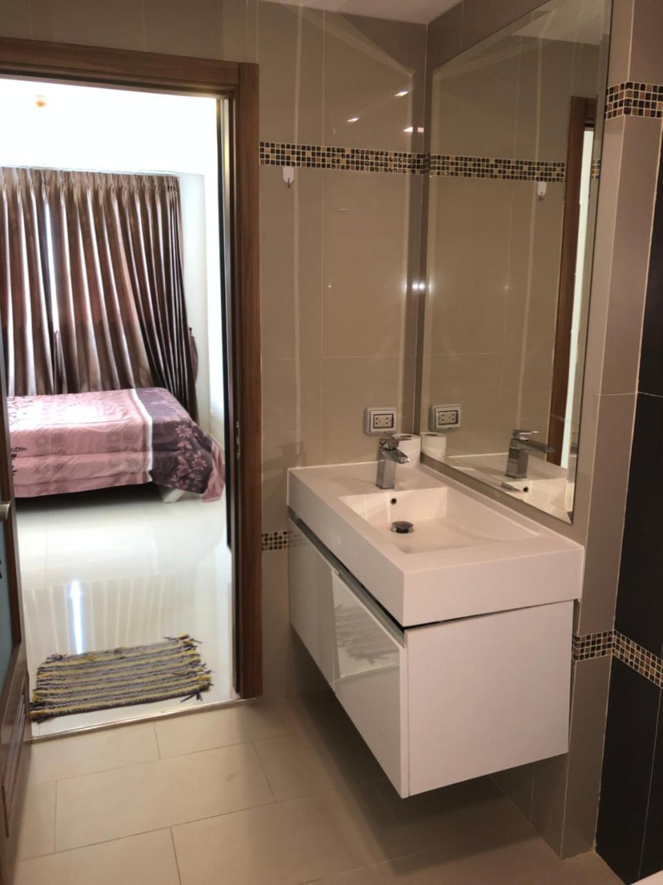 Club Royal Wongamat Appartement Pattaya Buitenkant foto